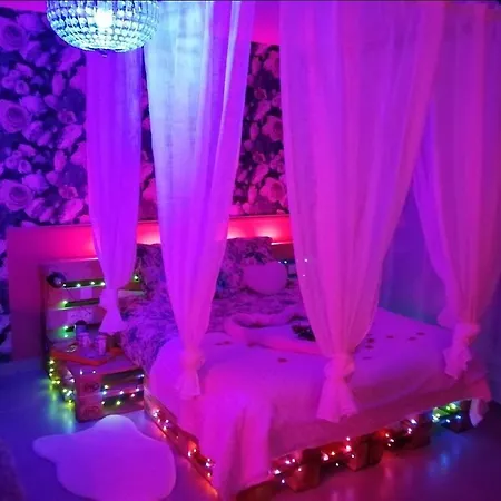 شقة Romantisme Et Glamour 2 Avec , Clim Et Jardin