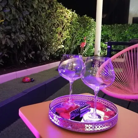 Romantisme Et Glamour 2 Avec , Clim Et Jardin *