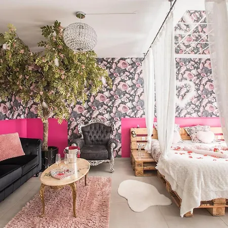 Romantisme Et Glamour 2 Avec , Clim Et Jardin Apartman