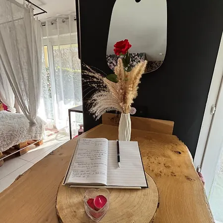 דירה Romantisme Et Glamour 2 Avec , Clim Et Jardin