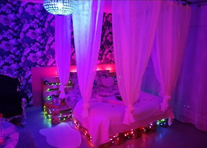 Apartment Romantisme Et Glamour 2 Avec , Clim Et Jardin