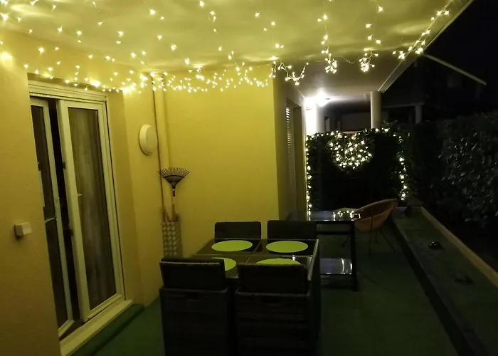 Apartment Romantisme Et Glamour 2 Avec , Clim Et Jardin