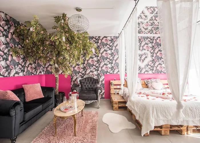 Romantisme Et Glamour 2 Avec , Clim Et Jardin Apartment