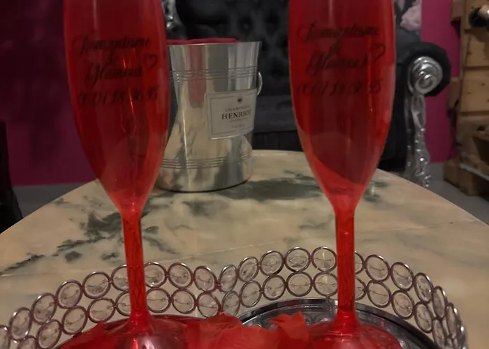 Romantisme Et Glamour 2 Avec , Clim Et Jardin アパート